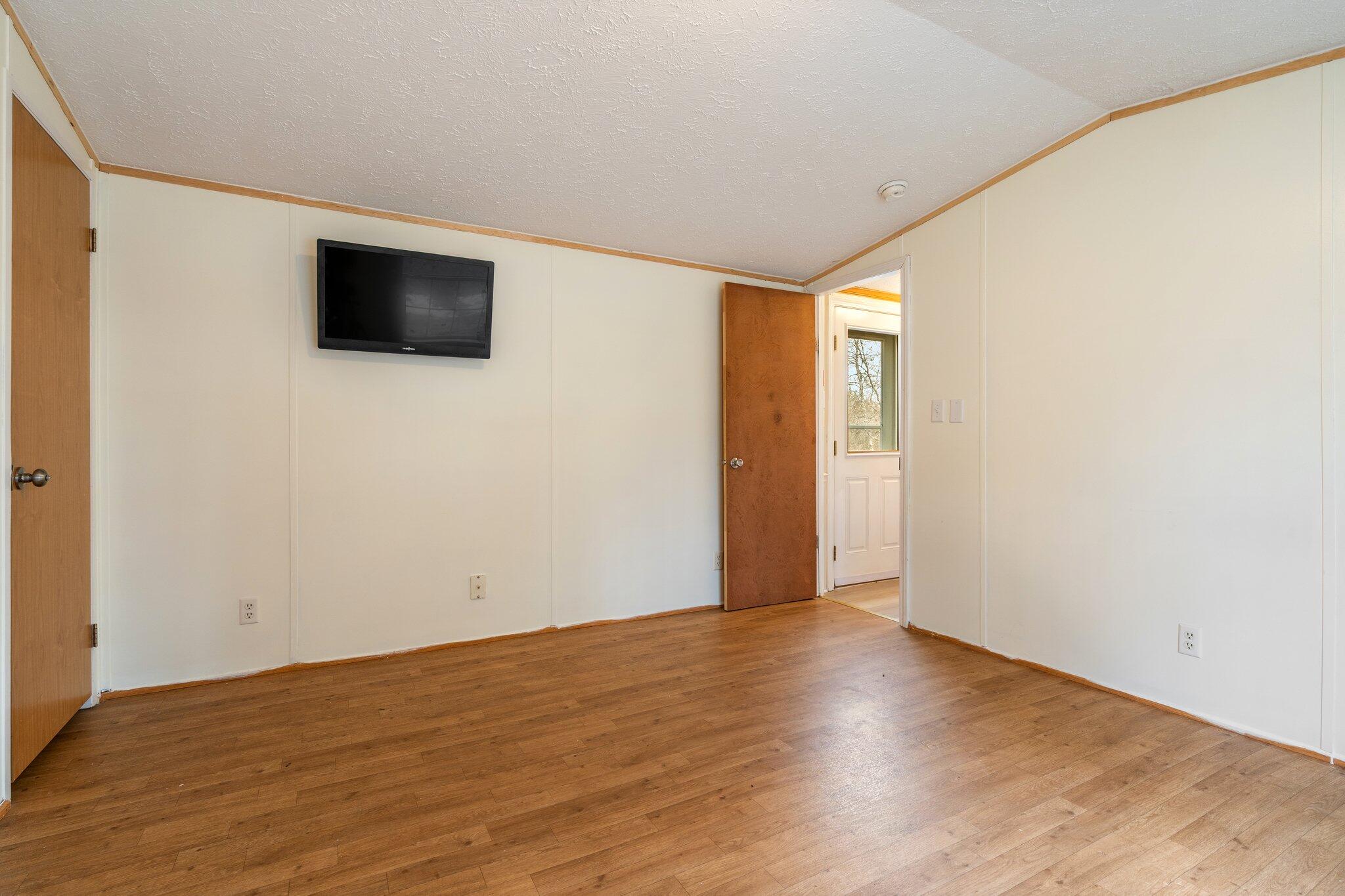 286 Clark Road Hermon, ME 04401 - Photo 12 of 29 12-web-or-mls-DSC01387