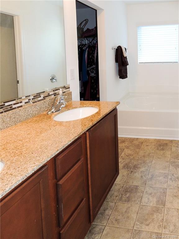 9506 Fernspray Road Charlotte, NC 28215 - Photo 13 of 22 Gallery Image 13
