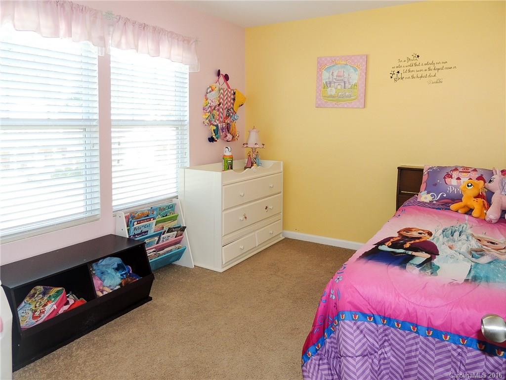 9506 Fernspray Road Charlotte, NC 28215 - Photo 17 of 22 Gallery Image 17