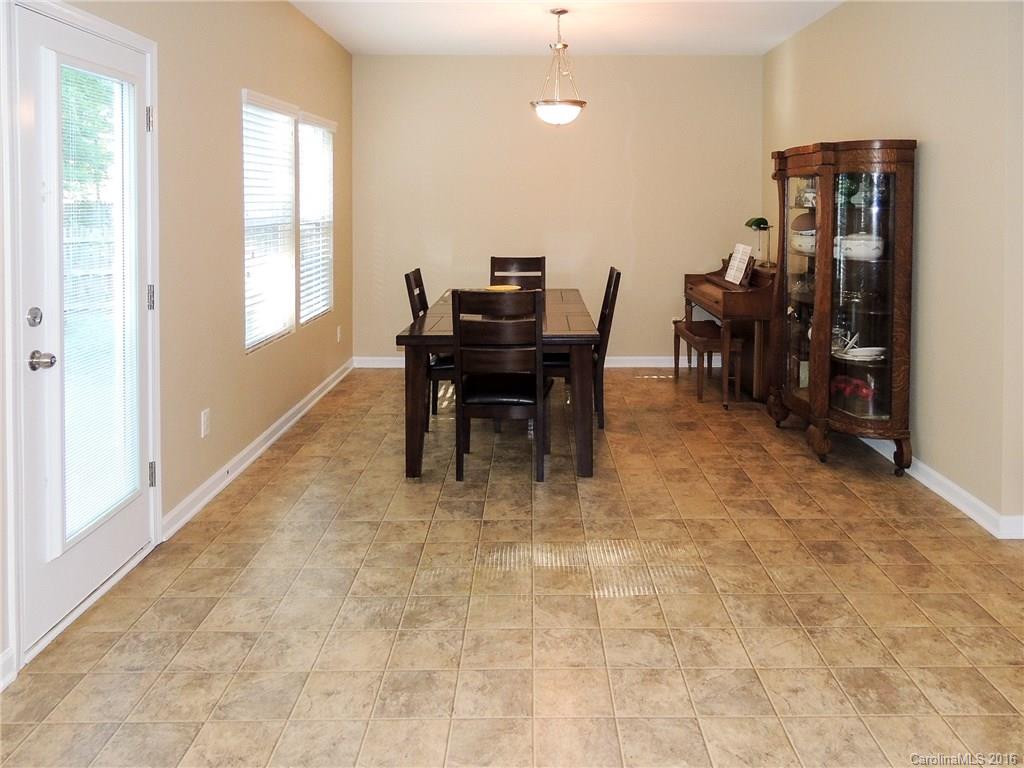 9506 Fernspray Road Charlotte, NC 28215 - Photo 9 of 22 Gallery Image 9
