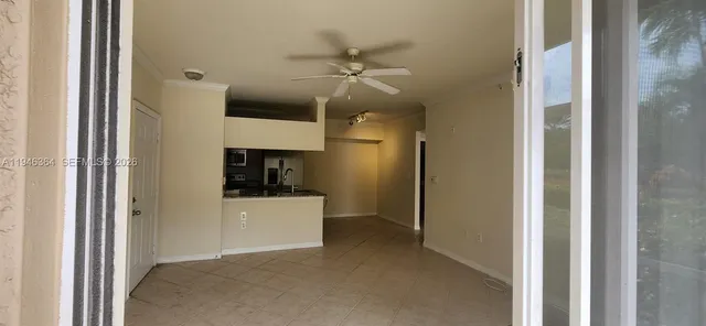 $1,800 | 6505 Emerald Dunes Drive, Unit 102, West Palm Beach, FL 33411