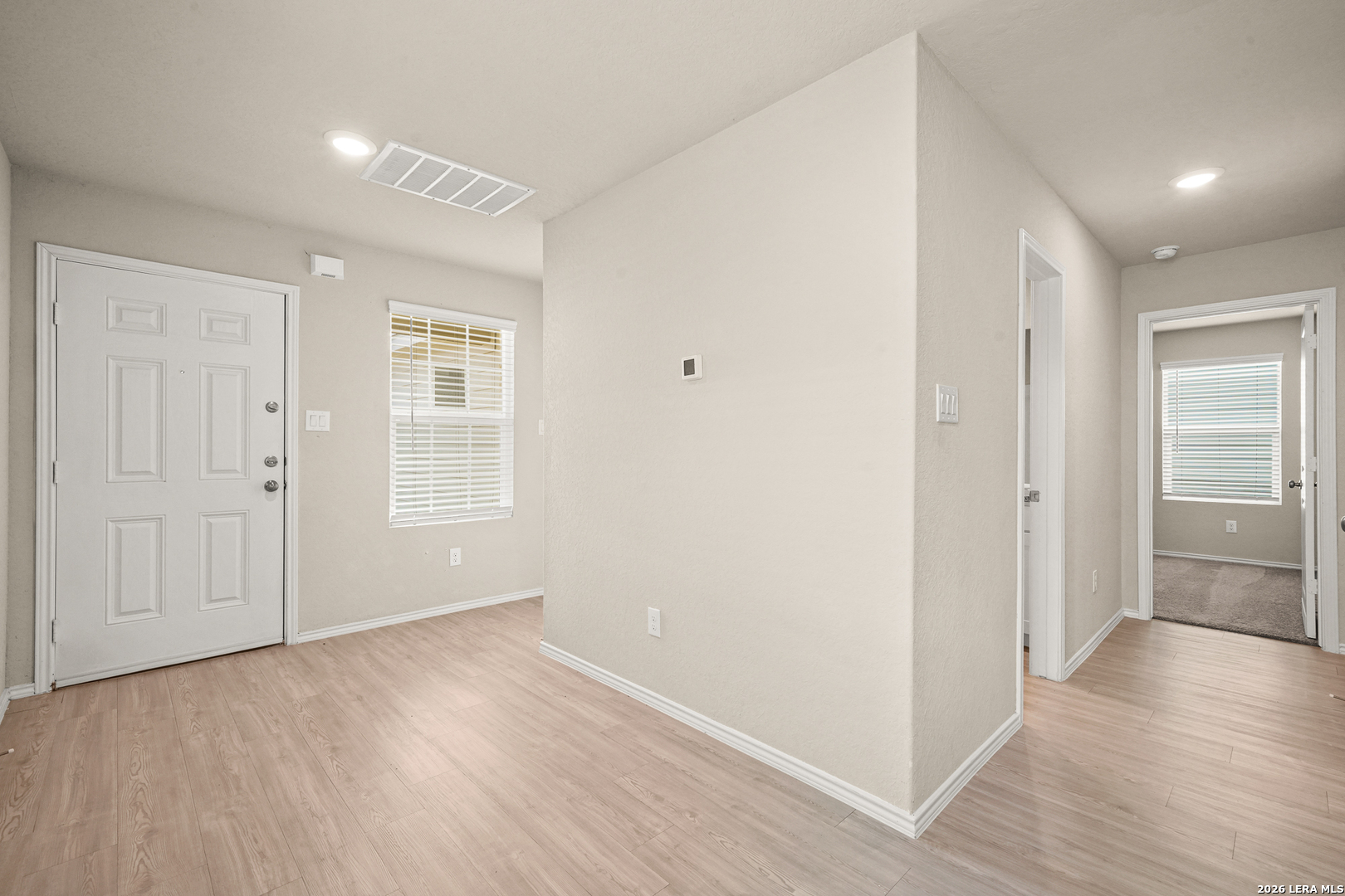 6443 Cibolo Converse, TX 78109 - Photo 5 of 24