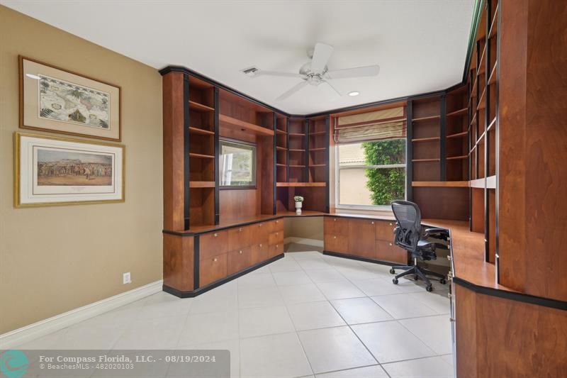 2515 Montclaire Circle Weston, FL 33327 - Photo 20 of 51