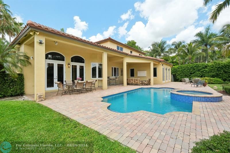 2515 Montclaire Circle Weston, FL 33327 - Photo 34 of 51