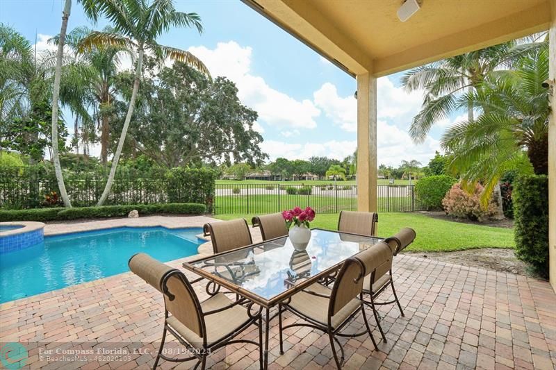 2515 Montclaire Circle Weston, FL 33327 - Photo 36 of 51