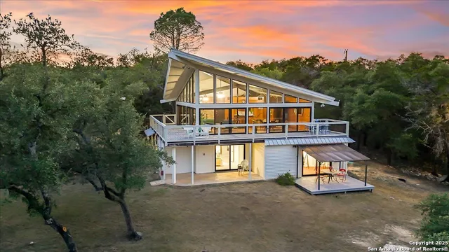 $449,900 | 4250 Tanglewood Trail, Spring Branch, TX 78070