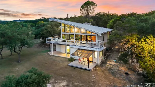 $449,900 | 4250 Tanglewood Trail, Spring Branch, TX 78070