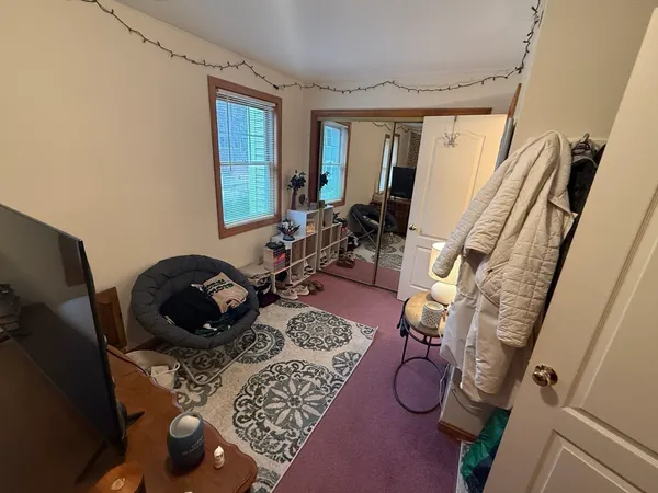 $3,800 | 22 High Street, Unit 6, Amherst, MA 01002
