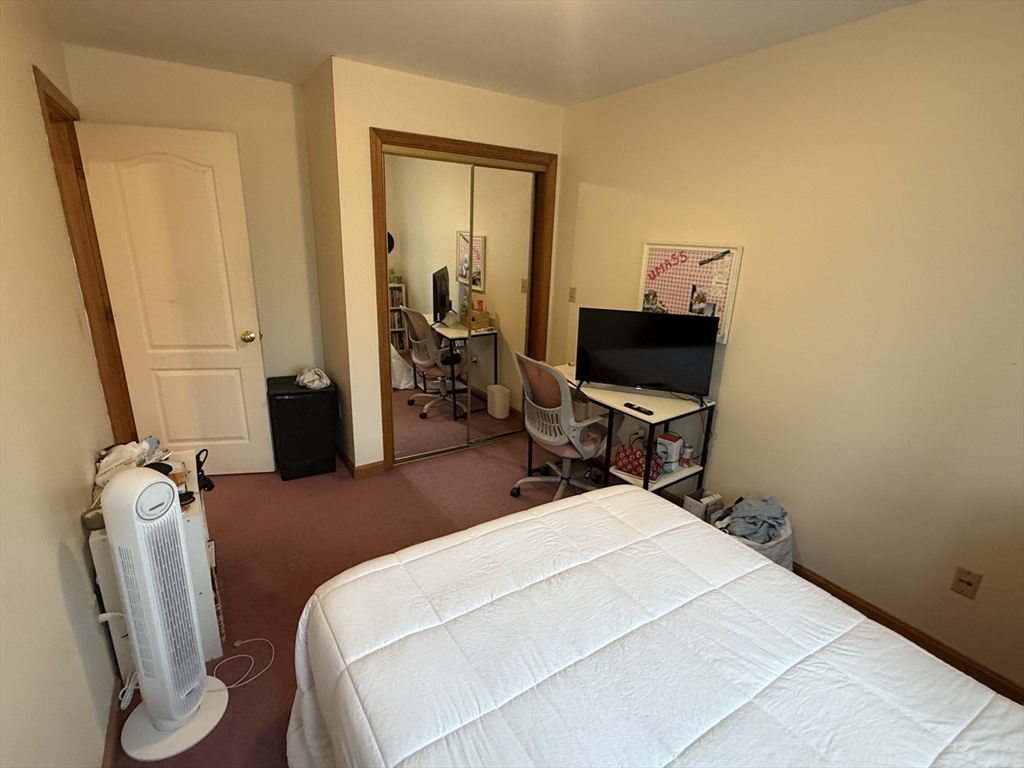 22 High Street, Unit 6 Amherst, MA 01002 - Photo 16 of 23