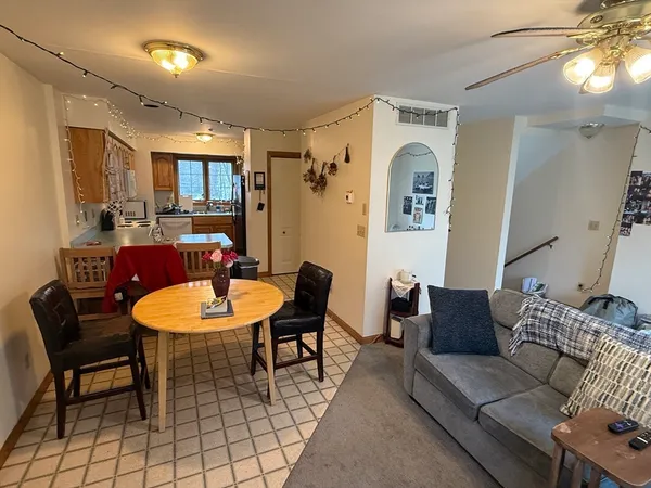 $3,800 | 22 High Street, Unit 6, Amherst, MA 01002