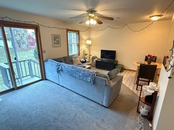 $3,800 | 22 High Street, Unit 6, Amherst, MA 01002