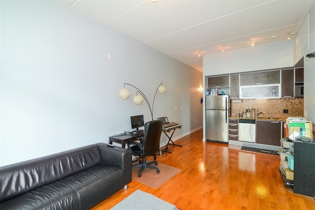 650 West Wayman Street, Unit 606 Chicago, IL 60661 - Photo 5 of 19