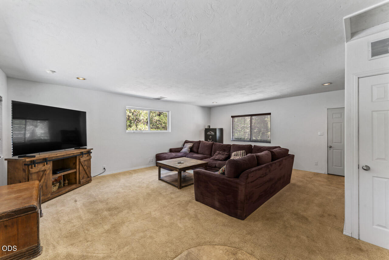 235 Larkin Road Grants Pass, OR 97527 - Photo 19 of 49