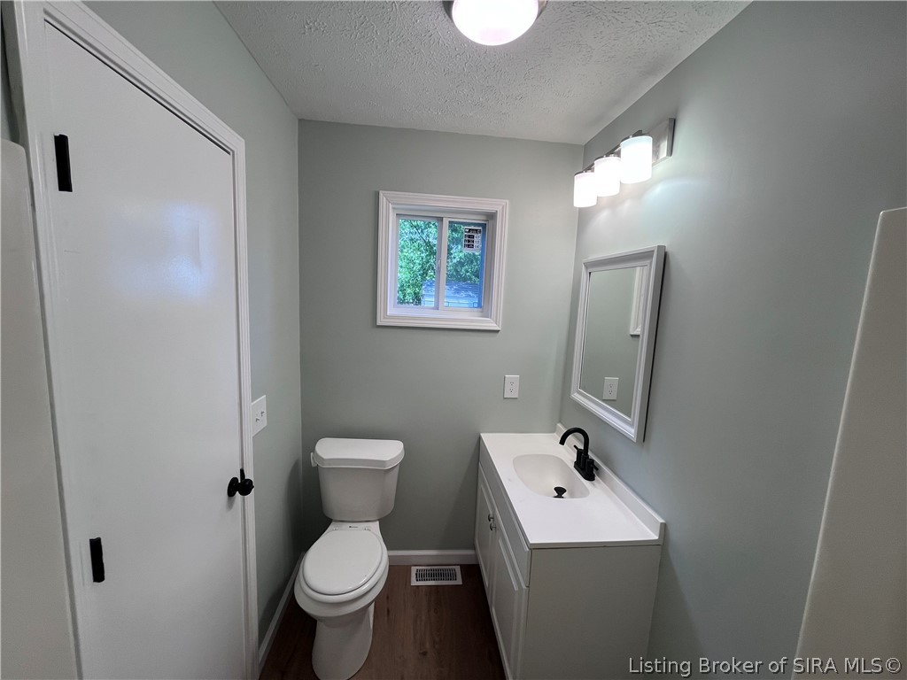 186 Factory Drive Austin, IN 47102 - Photo 7 of 9
