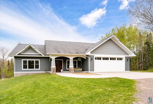 $949,900 | 6364 Bergquist Road, Duluth, MN 55804