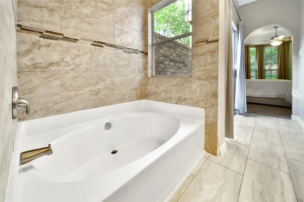 $255,000 | 14230 Reissen Lane, Houston, TX 77069