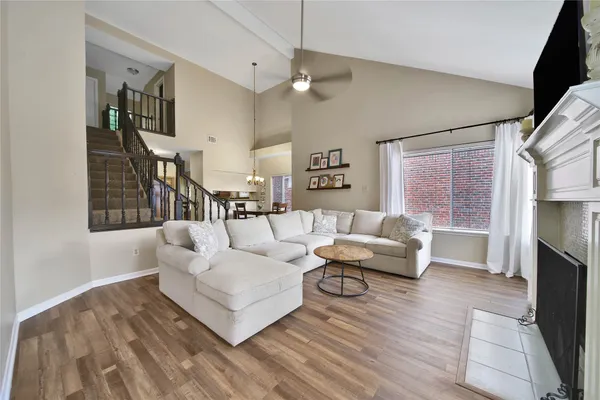 $255,000 | 14230 Reissen Lane, Houston, TX 77069