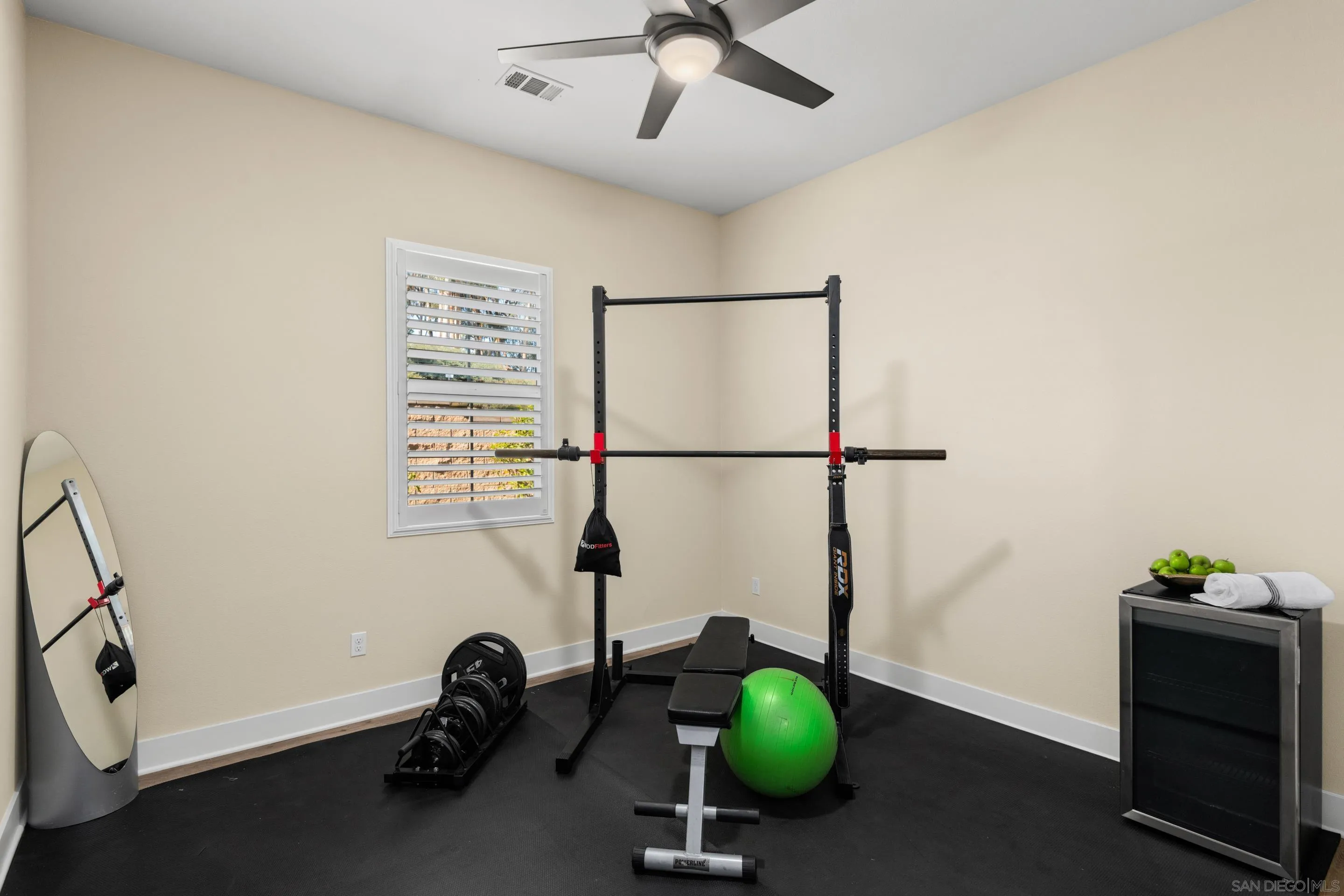 5401 Reef Circle Carlsbad, CA 92008 - Photo 28 of 45 a view of a room with gym equipment