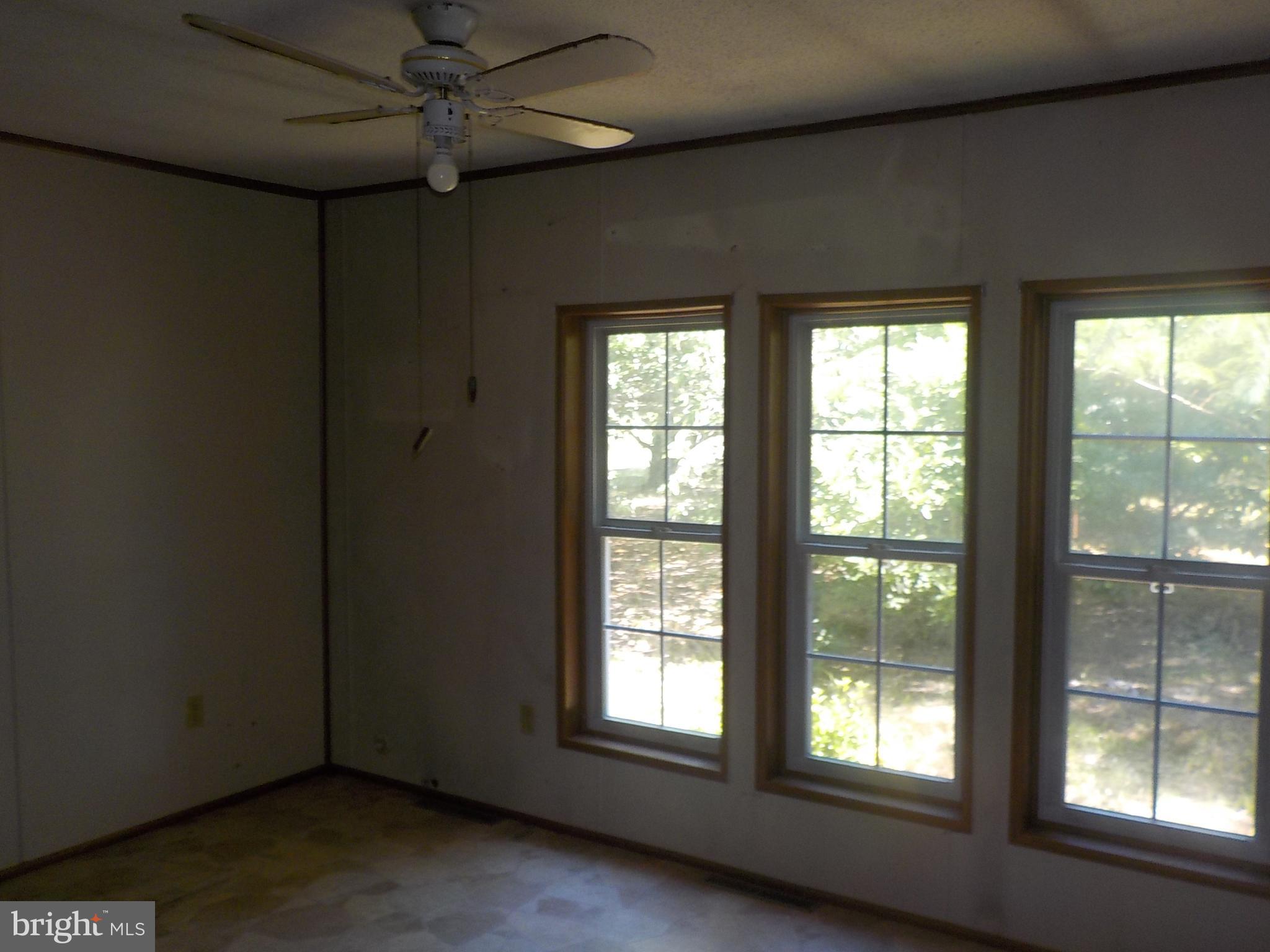 2240 Elliott Island Road Vienna, MD 21869 - Photo 10 of 26 Bonus room with laundry