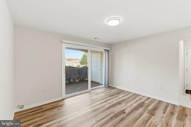 $300,000 | 9266 Chapman Oak Drive, Manassas, VA 20110