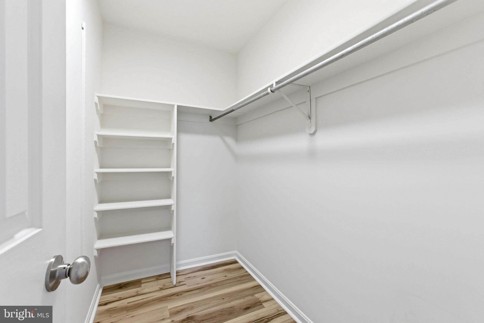 9266 Chapman Oak Drive Manassas, VA 20110 - Photo 17 of 34