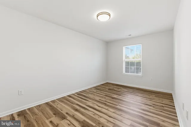 $300,000 | 9266 Chapman Oak Drive, Manassas, VA 20110