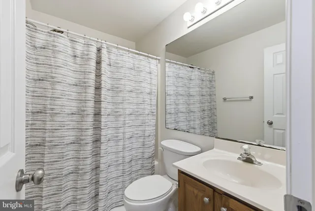 $300,000 | 9266 Chapman Oak Drive, Manassas, VA 20110