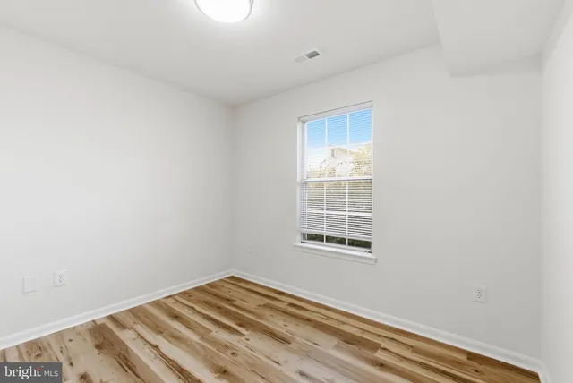 $300,000 | 9266 Chapman Oak Drive, Manassas, VA 20110