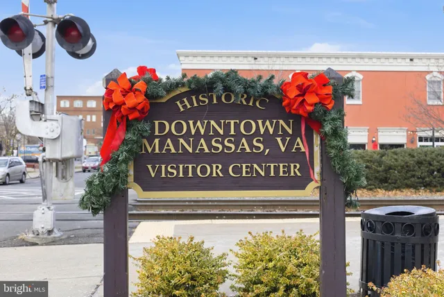 $300,000 | 9266 Chapman Oak Drive, Manassas, VA 20110