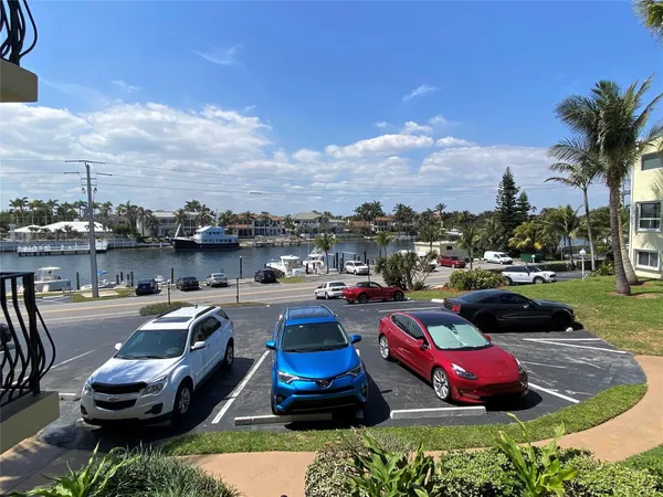 $2,700 | 1039 Hillsboro Mile, Unit 15, Hillsboro Beach, FL 33064