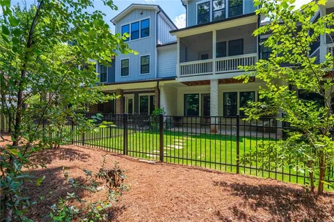 $675,000 | 945 Kenway Avenue, Roswell, GA 30076