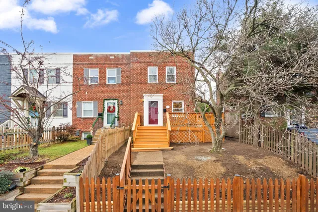 $750,000 | 311 Mt Vernon Avenue, Alexandria, VA 22301