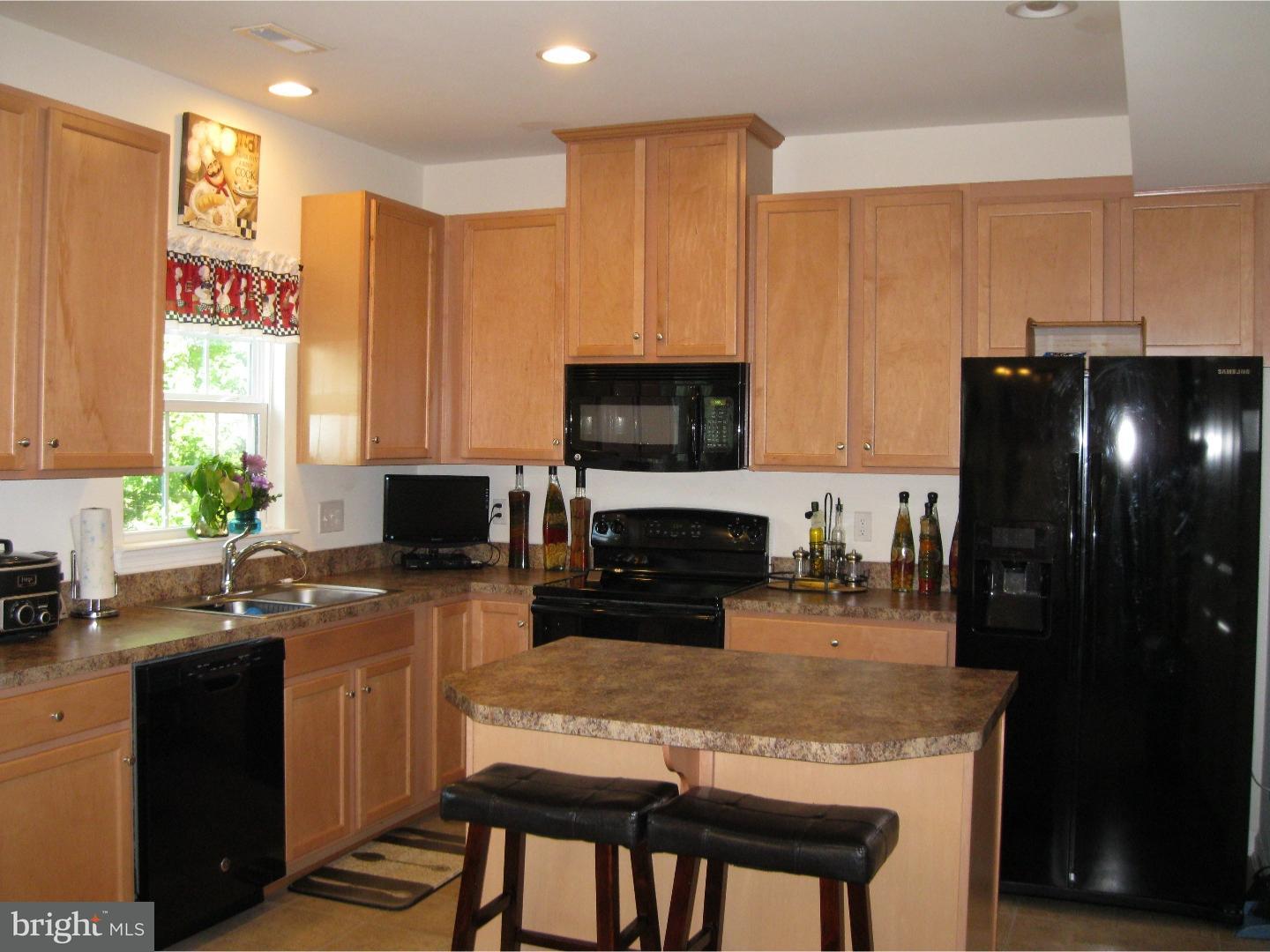 5 Wallace Road Mount Holly, NJ 08060 - Photo 2 of 23 Kitchen