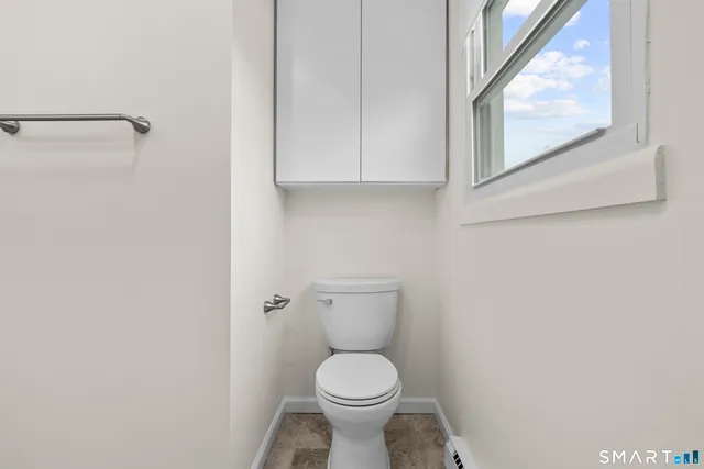 $2,700 | 110 Burwood Avenue, Unit 2, Stamford, CT 06902