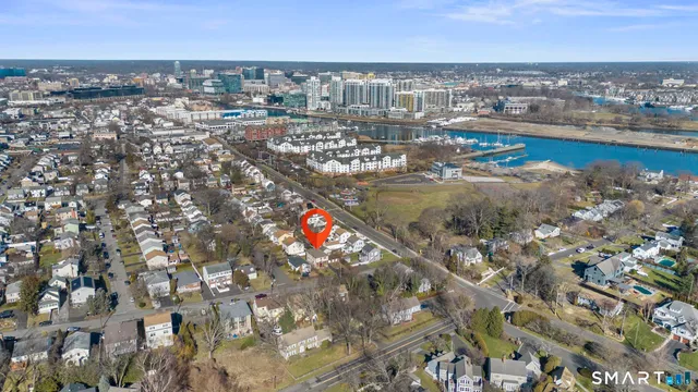 $2,700 | 110 Burwood Avenue, Unit 2, Stamford, CT 06902