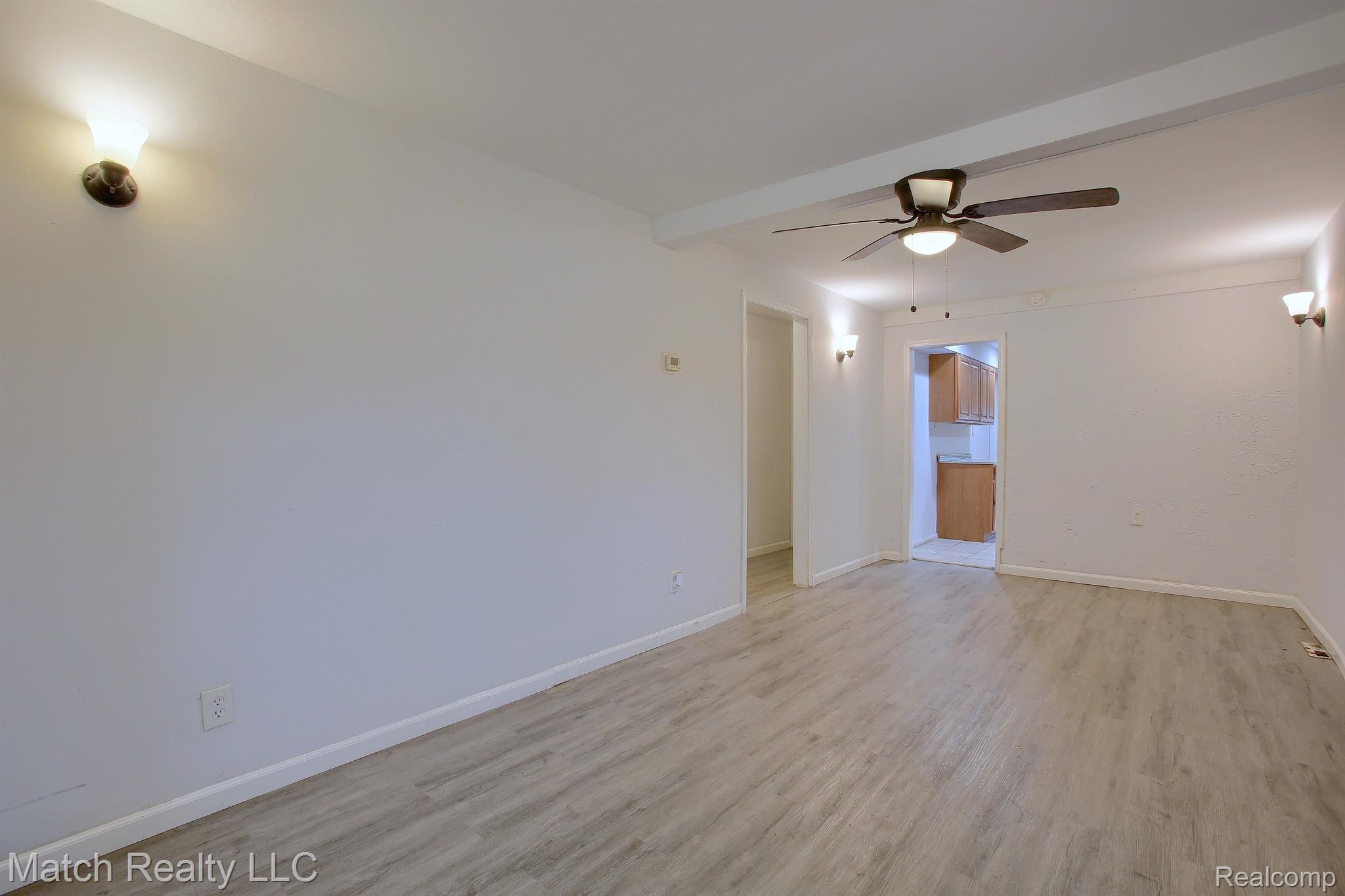 19781 Evergreen Road Detroit, MI 48219 - Photo 4 of 22 Gallery Image 4