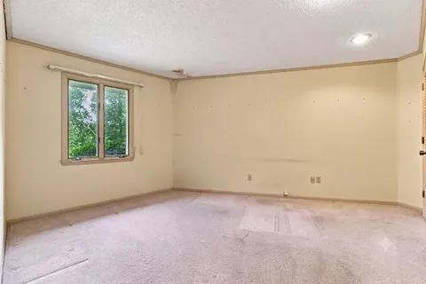 $475,000 | 1101 East 115th Street, Kansas City, MO 64131