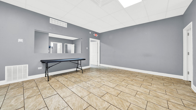 2913 West 63rd Street Chicago, IL 60629 - Photo 6 of 23 a view of an empty room
