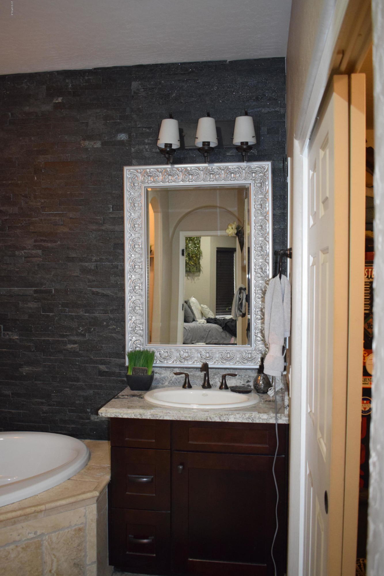 11417 East Decatur Street Mesa, AZ 85207 - Photo 36 of 61 DUALSINKKS