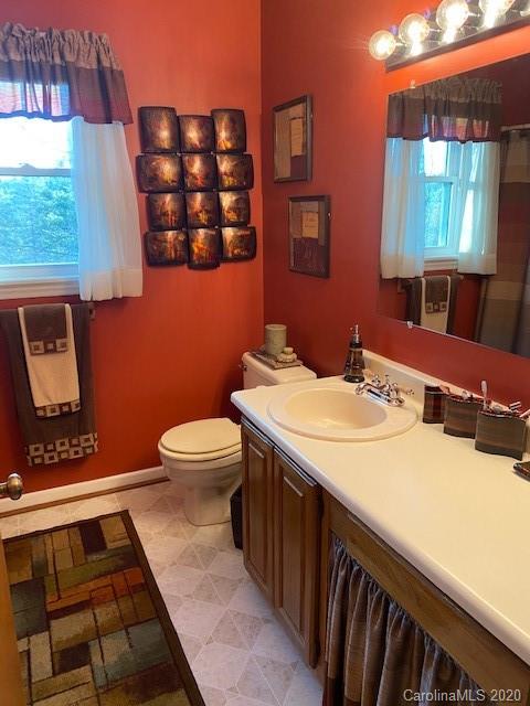 1814 Wesley Road Morganton, NC 28655 - Photo 9 of 24 Gallery Image 9