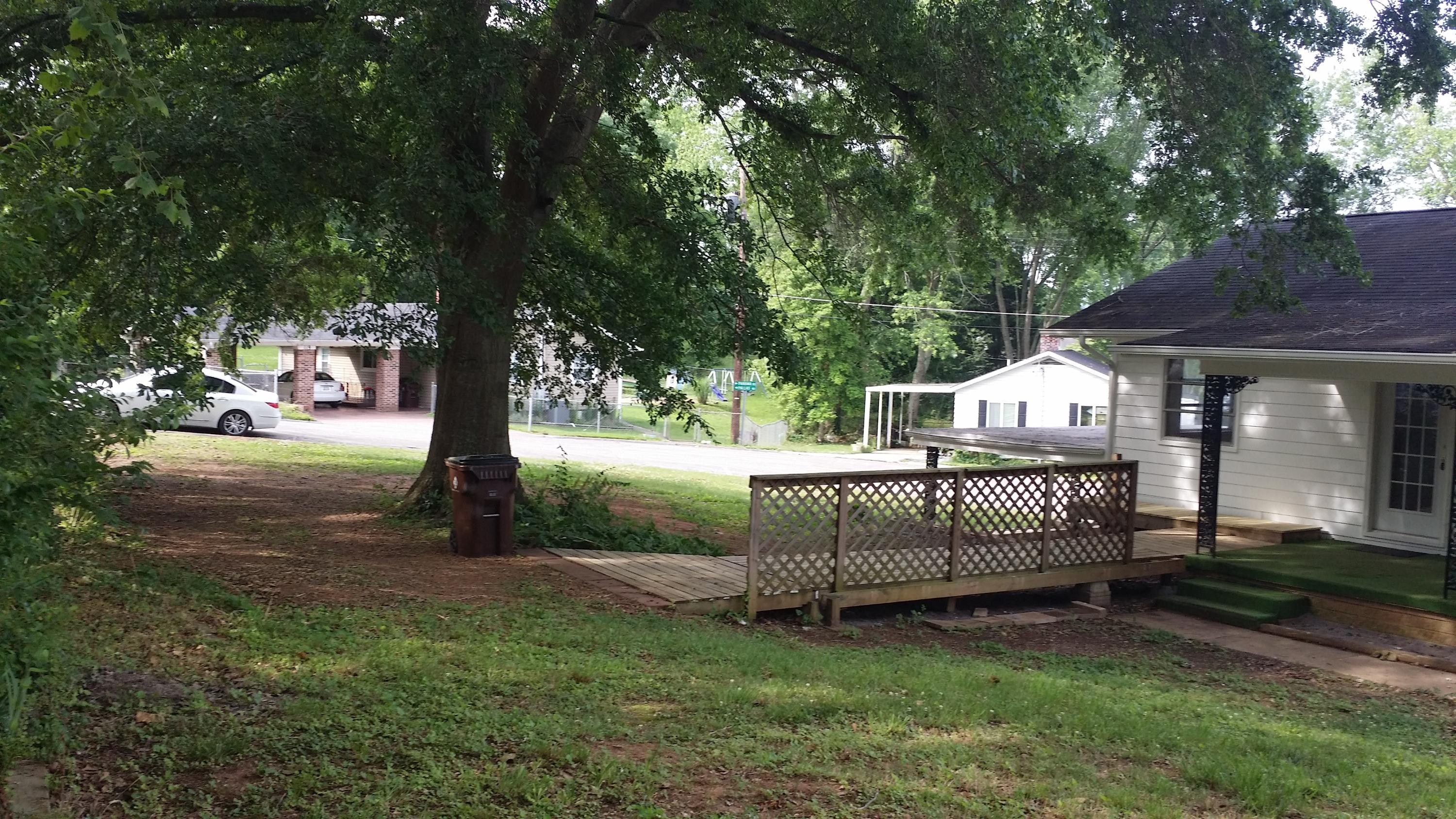 103 Panama Road Oak Ridge, TN 37830 - Photo 4 of 24 Backyard view (corner)