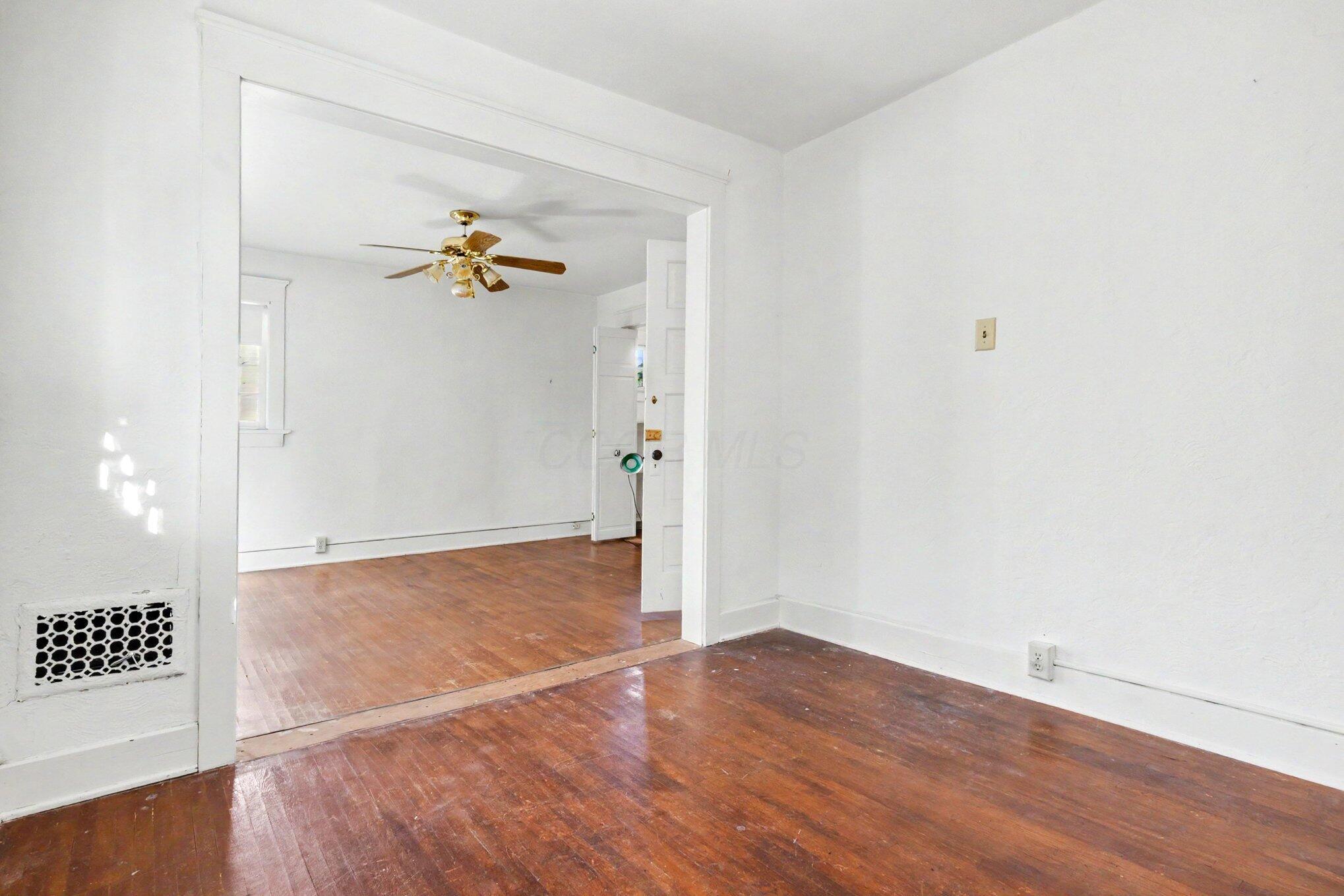 52 Crestview Road Columbus, OH 43202 - Photo 25 of 51 022__wed0386_349