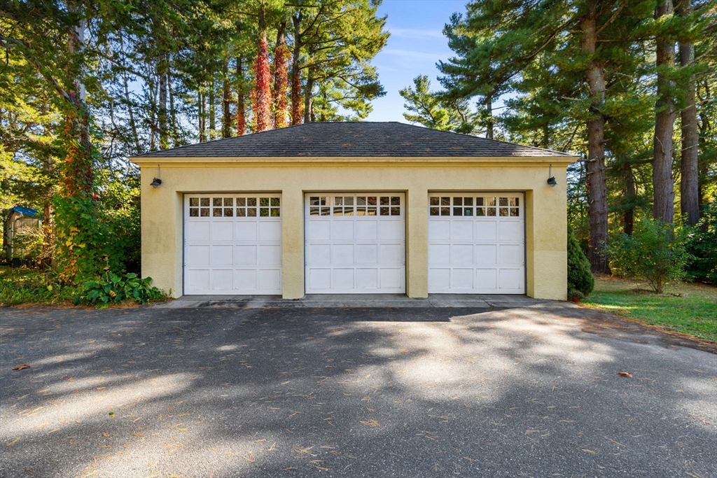 204 Ridge Street Millis, MA 02054 - Photo 34 of 37