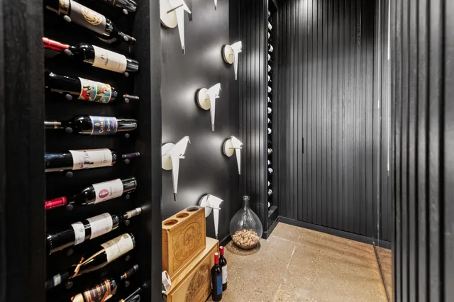 $1,580,000 | 400 North Broadway, Unit 301, Milwaukee, WI 53202