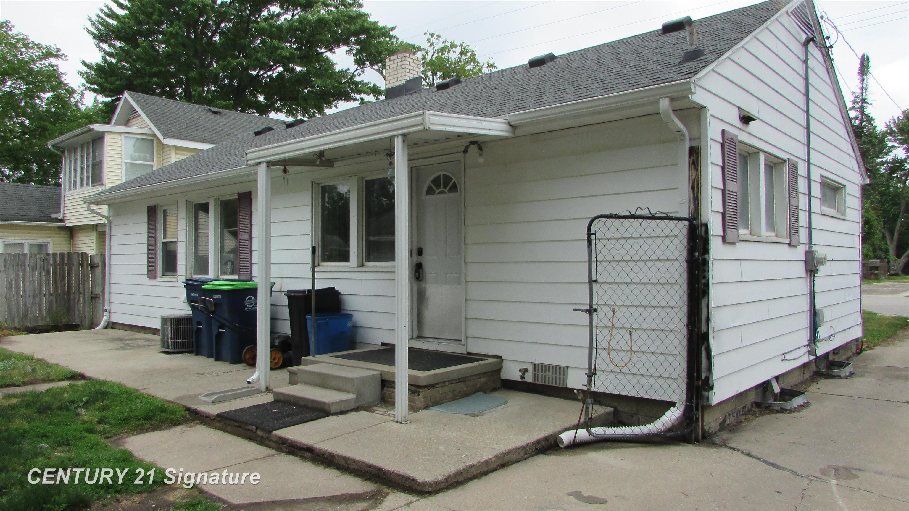 620 East Washington Road Freeland, MI 48623 - Photo 26 of 28