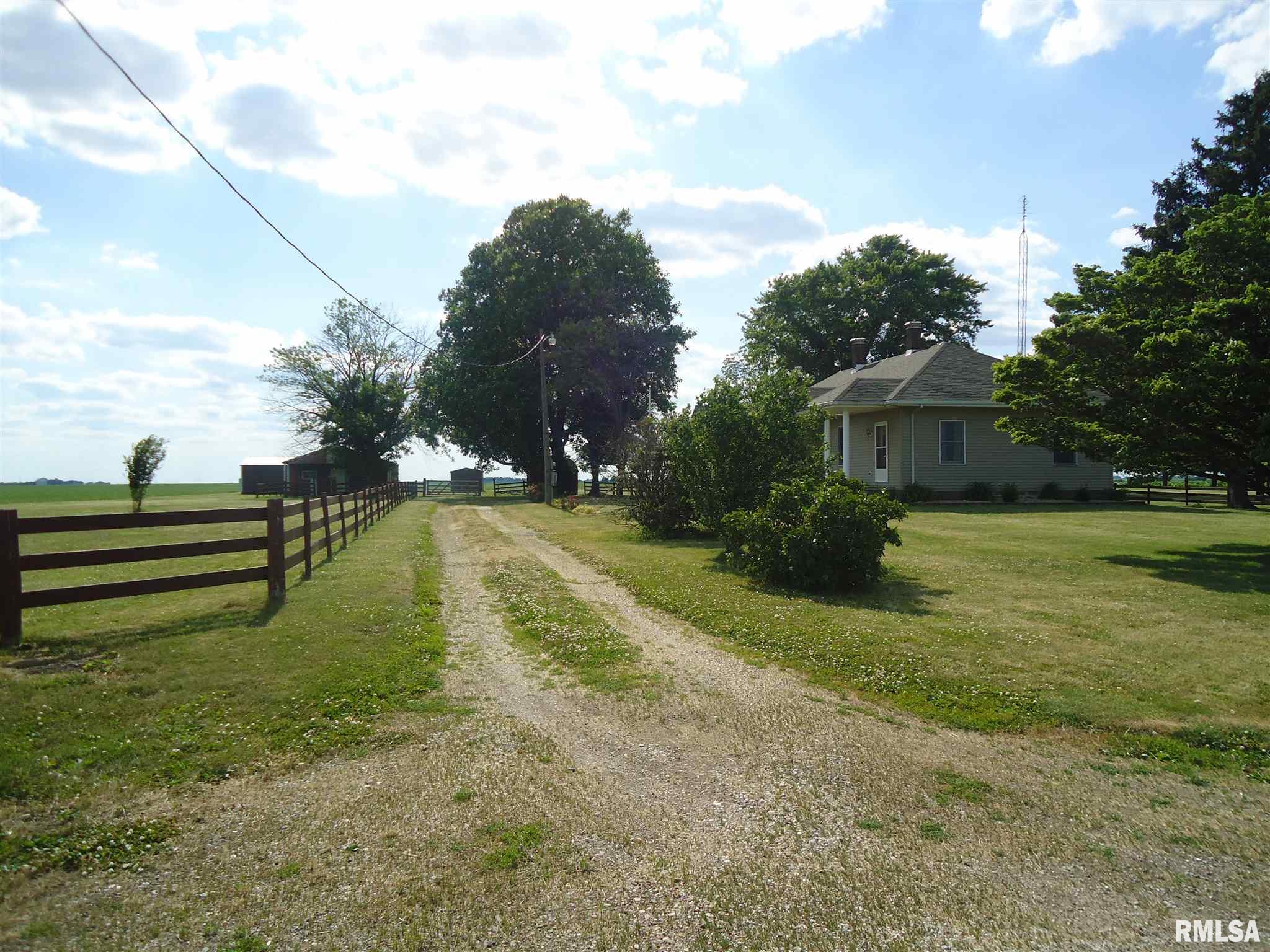 41 South Spring Creek Road Pleasant Plains, IL 62677 - Photo 2 of 37