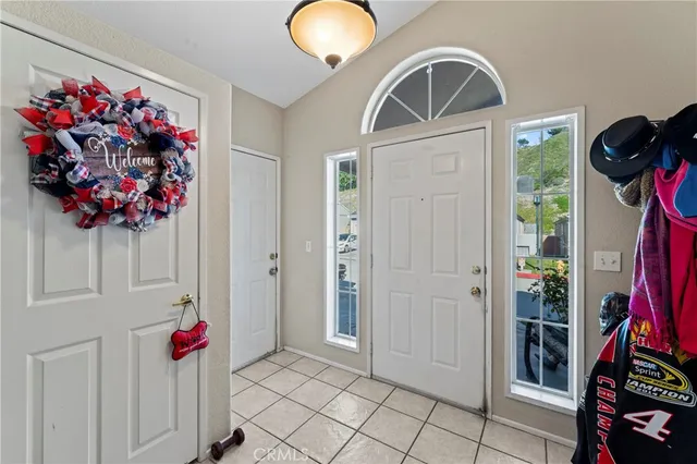 $295,000 | 20176 Canyon View Drive, Canyon Country, CA 91351