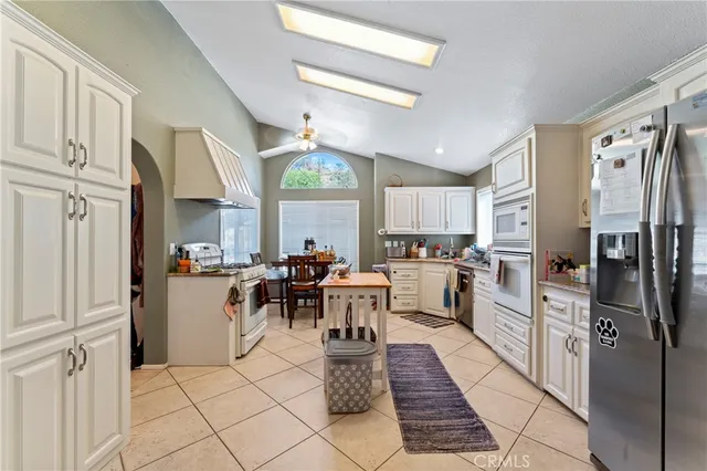 $295,000 | 20176 Canyon View Drive, Canyon Country, CA 91351