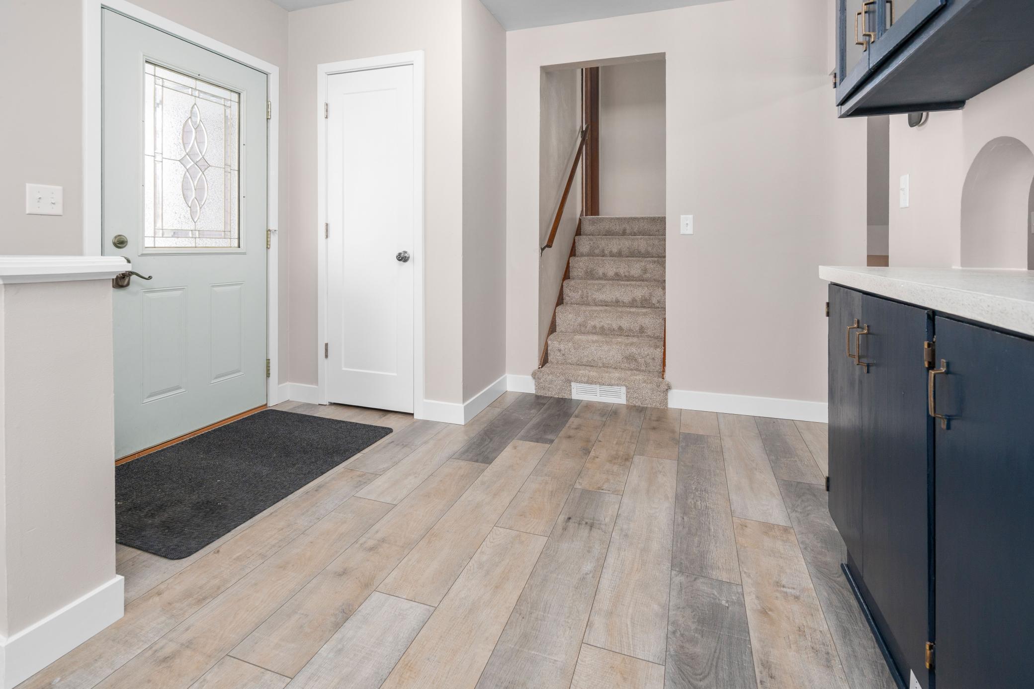 320 3rd Street Northeast Avon, MN 56310 - Photo 7 of 69