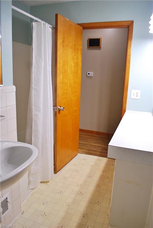 308 Aloha Drive Graham, NC 27253 - Photo 17 of 36